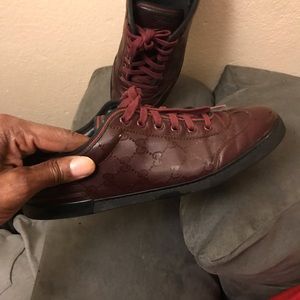 Gucci sneakers euro 8 still in mint condition
